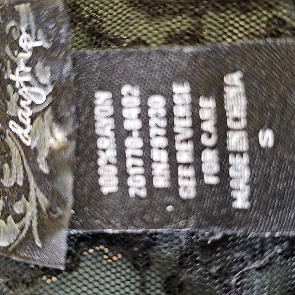 Elegant Black Sequin. Women's Top. By Daytrip. Size Small - Picture 3 of 6